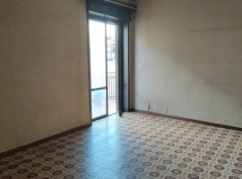 7975 - Acquedotto Greco, comodo luminoso 3 vani, poss. garage